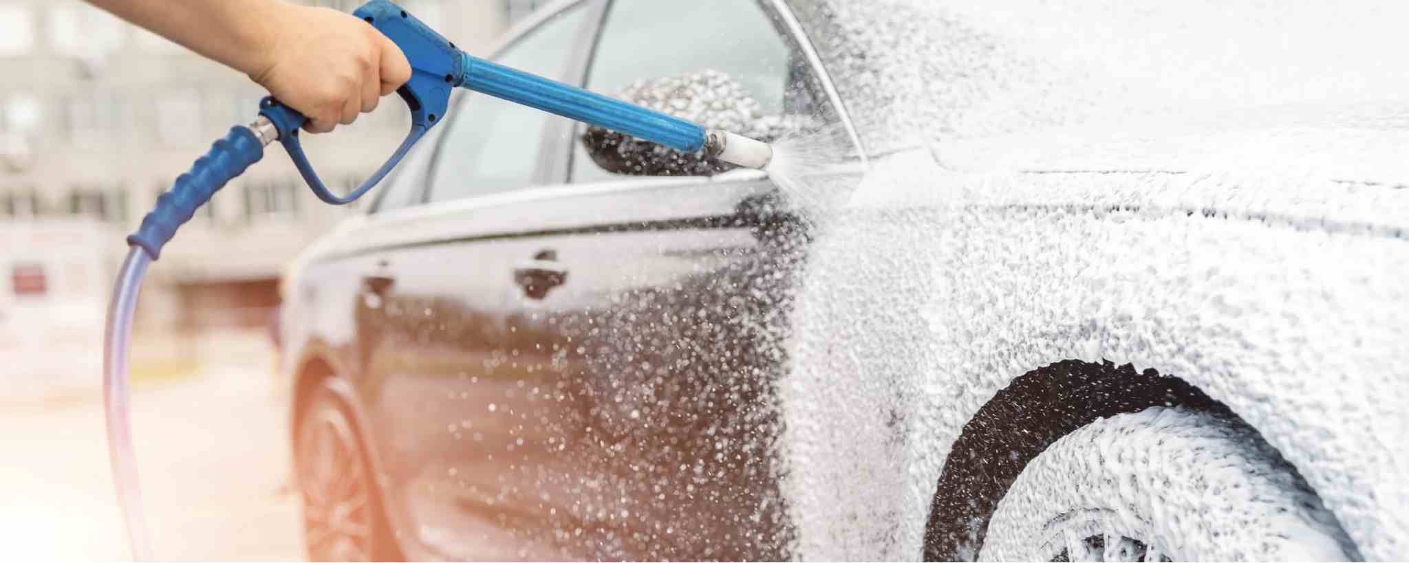 Snow Foam on Car: Does Snow Foam Work?  